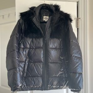 UGG Black Puffer Size L Jacket with Faux Fur Trim